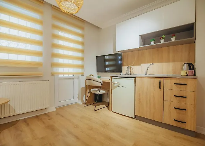 Marcian's Column - Orange And Blue * Istambul