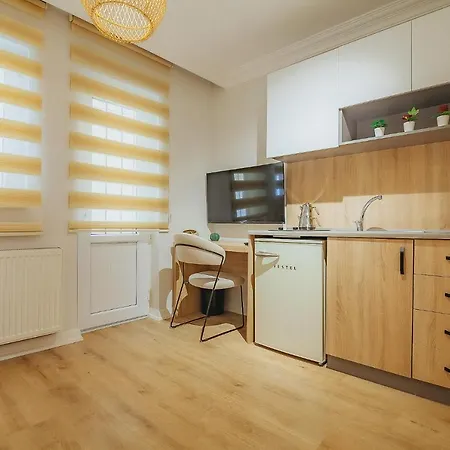 Marcian's Column - Orange And Blue * 이스탄불