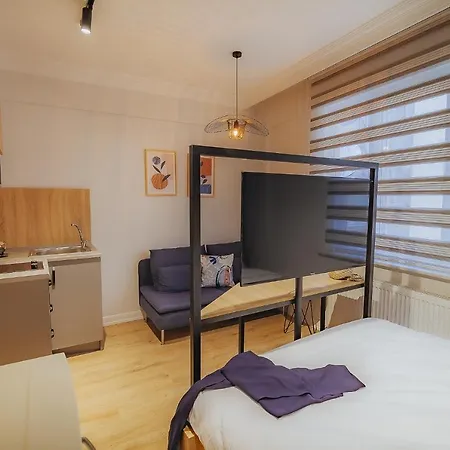 Marcian's Column - Orange And Blue * 이스탄불