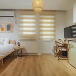 Marcian's Column - Orange And Blue Hotell